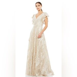 Mac Duggal 20310
IVORY/ Nude